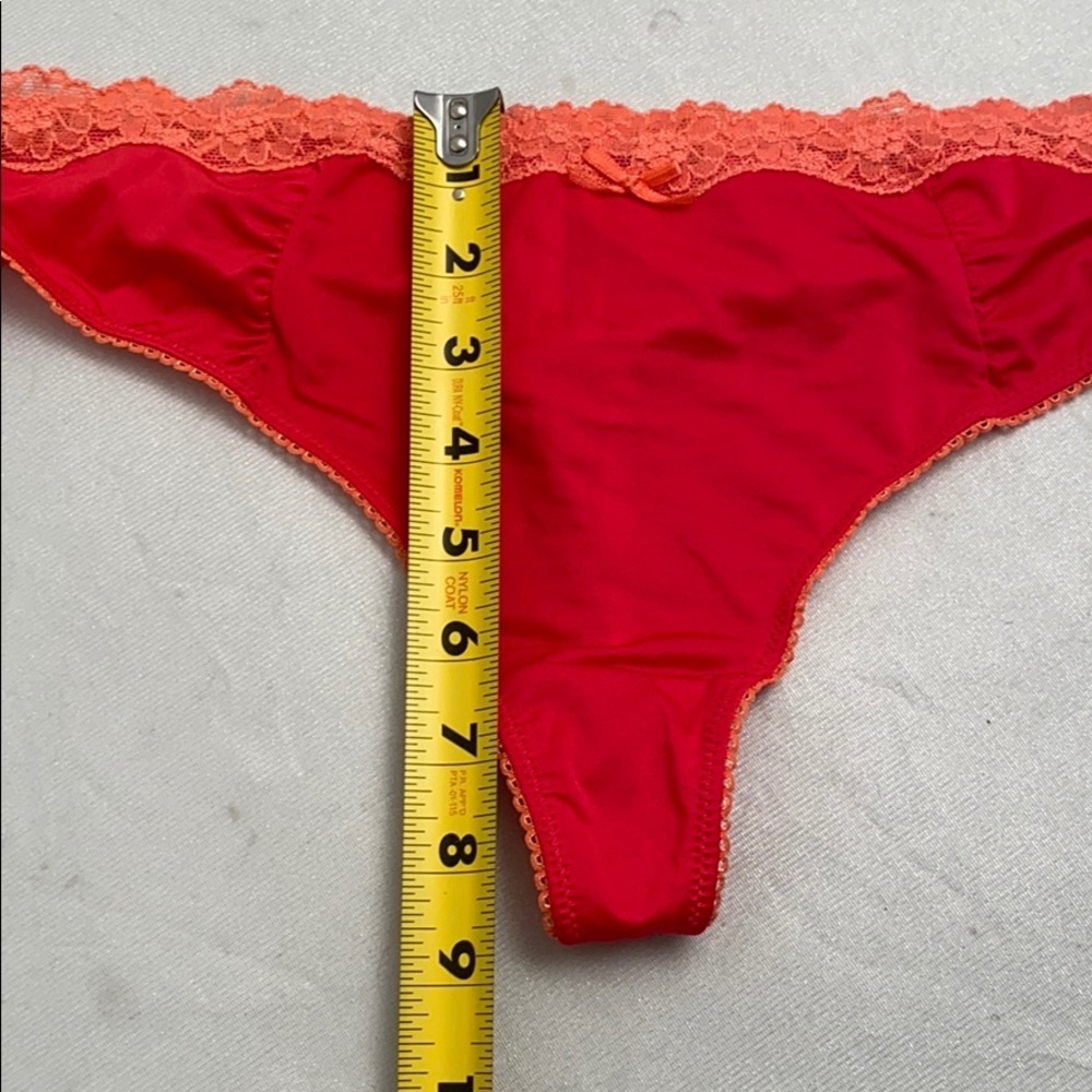 Maidenform pink and coral nylon thong panty XL - Picture 2 of 7